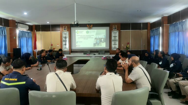 Kegiatan Sosialisasi Kepmenkes RI Nomor 156 tahun 2023 dan penandatanganan omitmen Kepatuhan Kode Etik Dan Kode Perilaku oleh seluruh ASN KKP Kelas II Ambon (13/7)